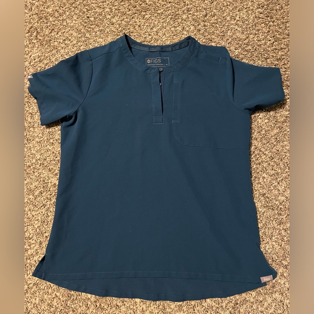 Figs Deep Reef Scrub Top